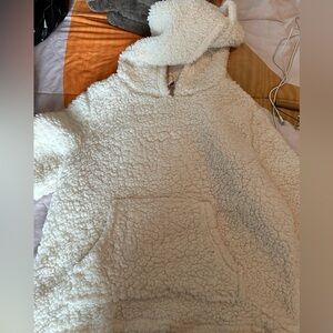 Cream fuzzy sweat shirt